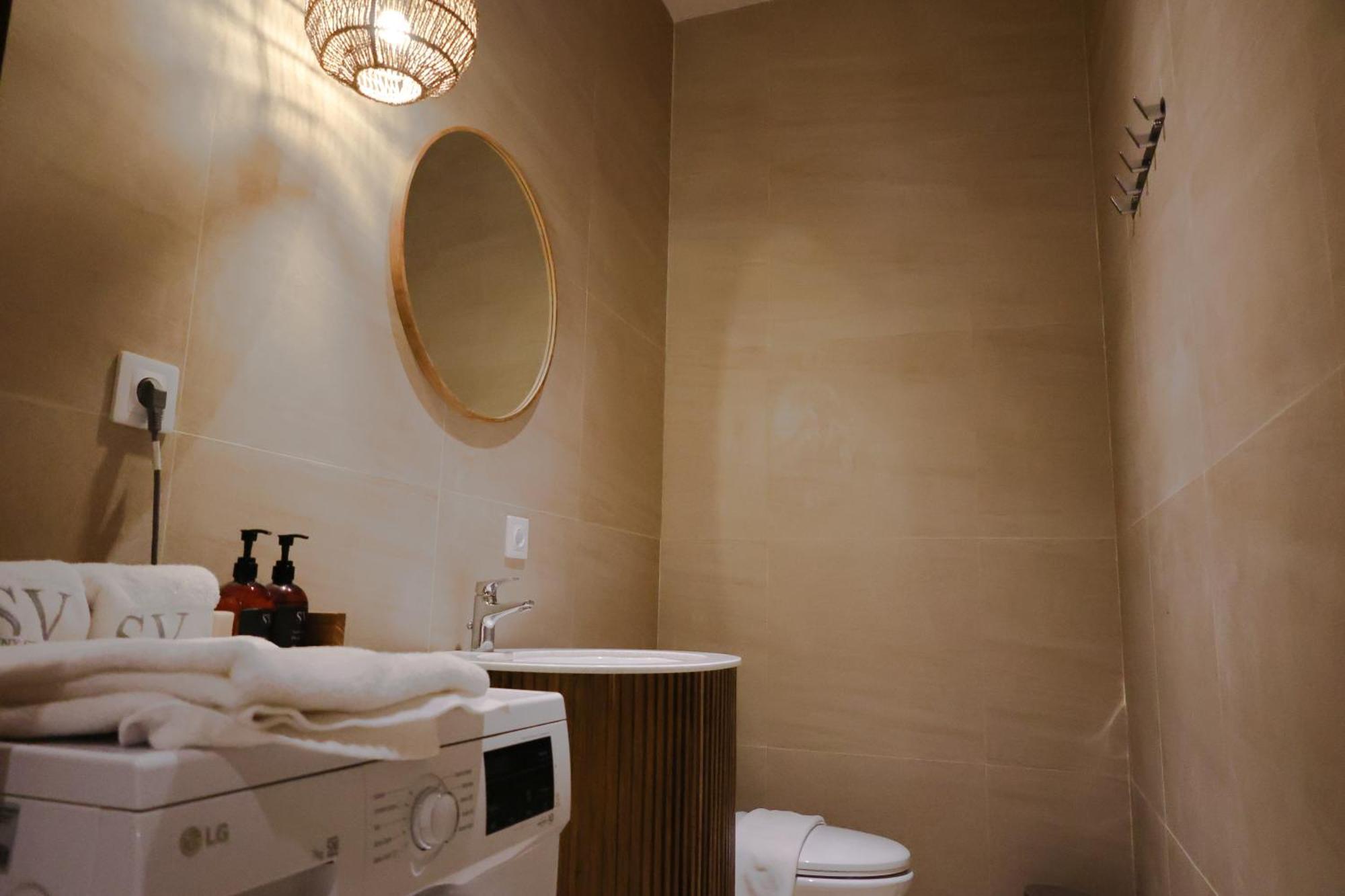 Sunny Cuddles 2 Bedroom Villa Canggu (Bali)